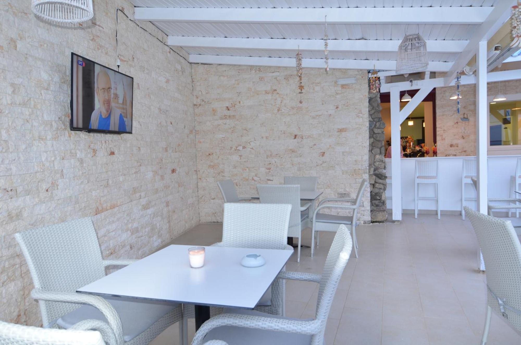 Areti Hotel Agia Galini  Exterior photo